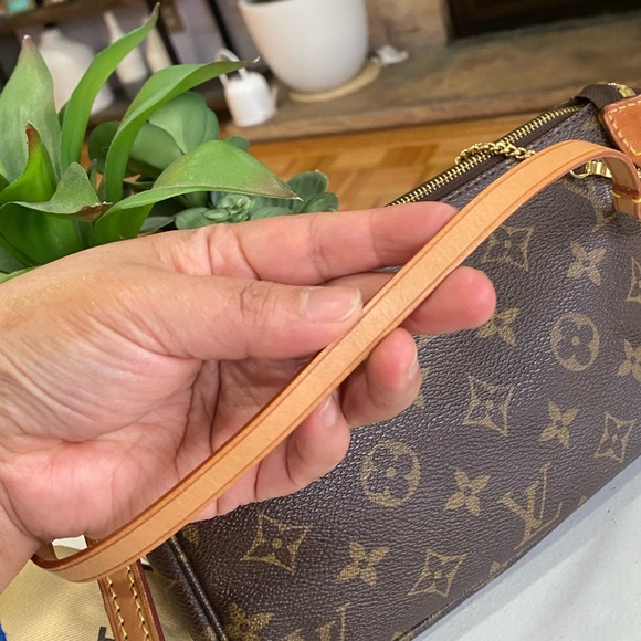 ❤️authentic Louis Vuitton - Picture 9 of 16